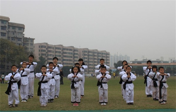 新精武少兒武術 以武修身，以德養性